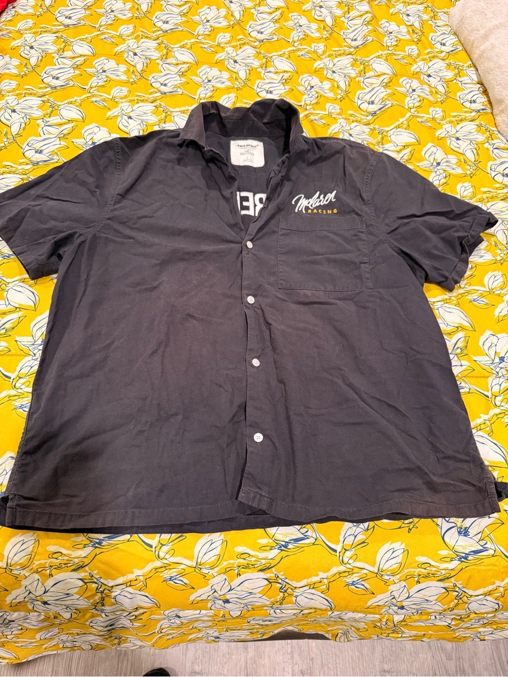 Hollister Black Short-Sleeve Button-Down Shirt with Chest Logo